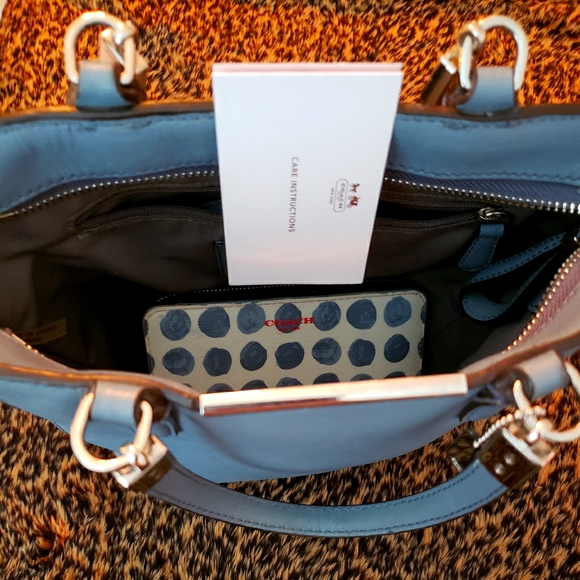 Coach Tote with Crossbody Strap - Picture 1 of 16